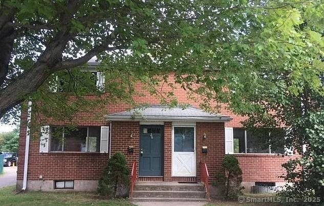 Fantastic investment or owner occupied opportunity !