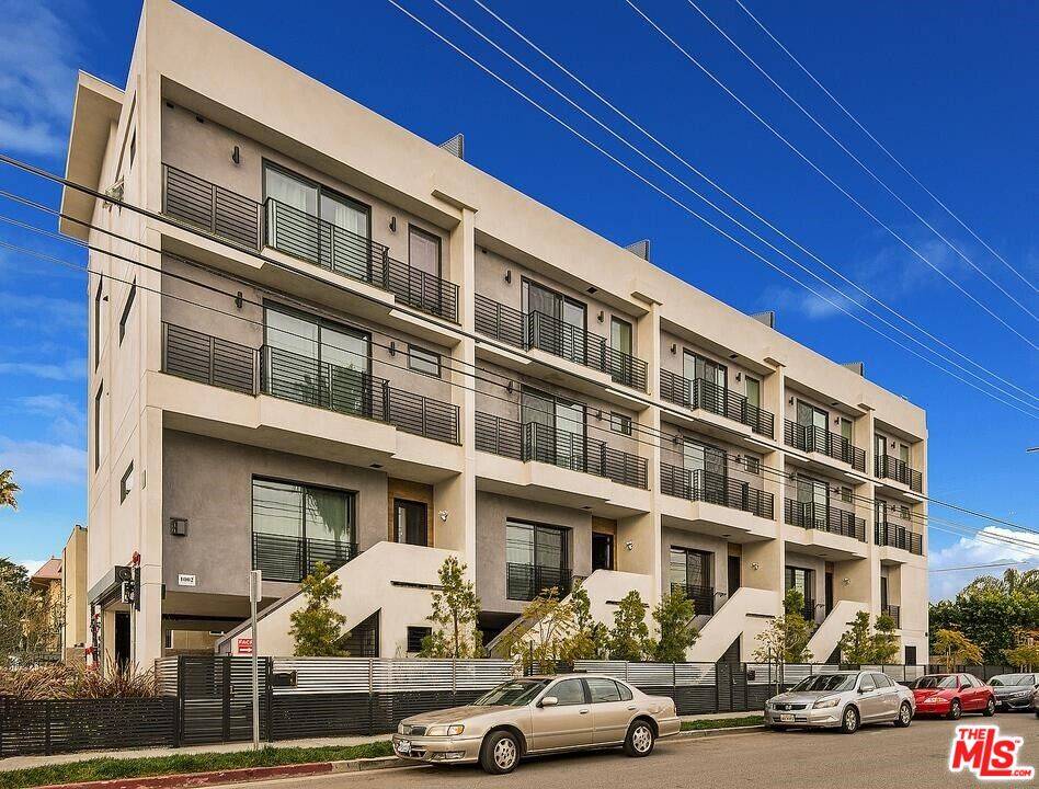 1002  N Hudsoon Ave 3BR Hollywood La