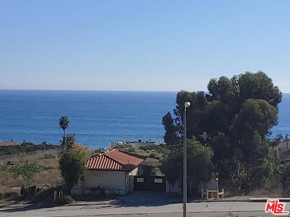 23918 De Ville Way 2BR Malibu La