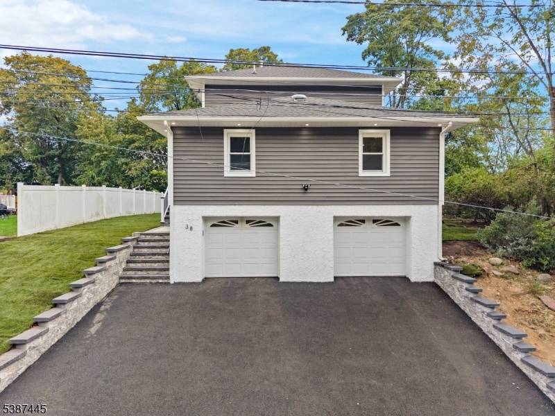 Completely Remodeled 4 Bed, 3 Bath Home.