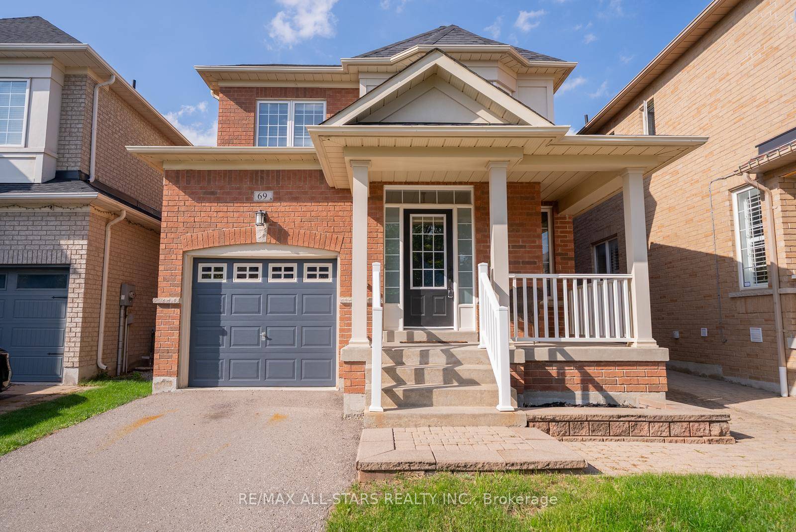 Welcome to 69 Mantle Avenue in Stouffville a detached 3 bedroom, 3 bathroom home offering comfort, function, and room to grow.