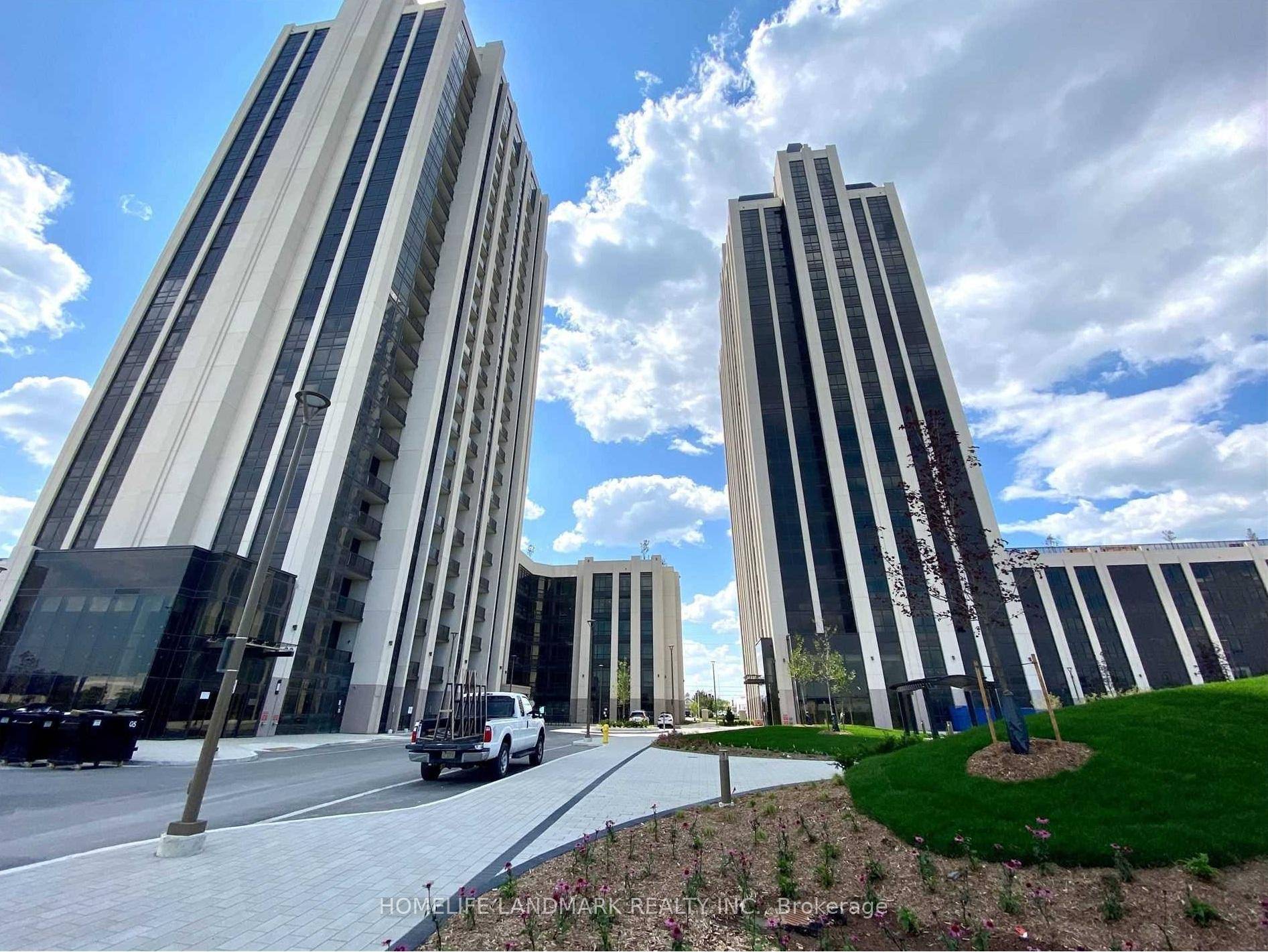One Bedroom 2 Washroom Unit With Excellent Functional Layout At Prestigious 'Park Avenue Place' New Condo In The Heart Of Vaughan.