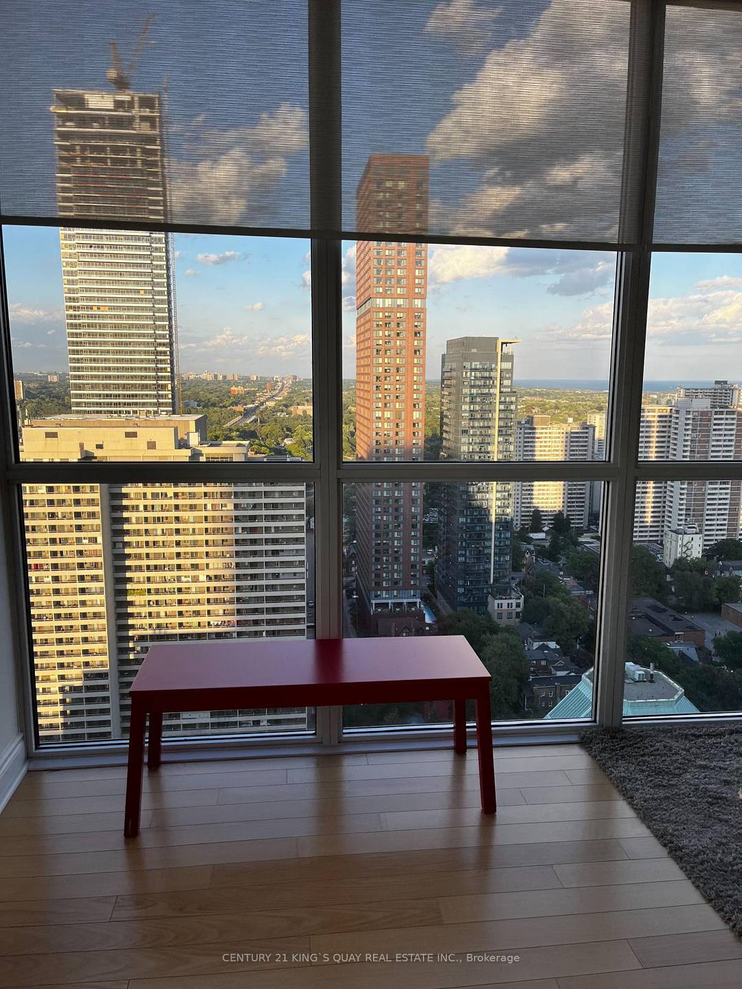 This Spectacular 2 Bedroom Corner Unit Has The Best View In The Building.