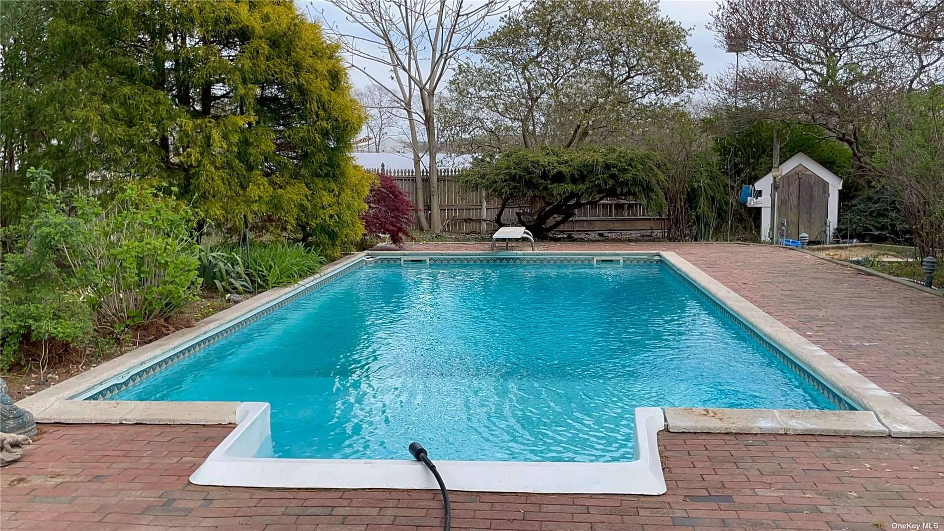 172 Three Mile Harbor Road, East Hampton NY 11937