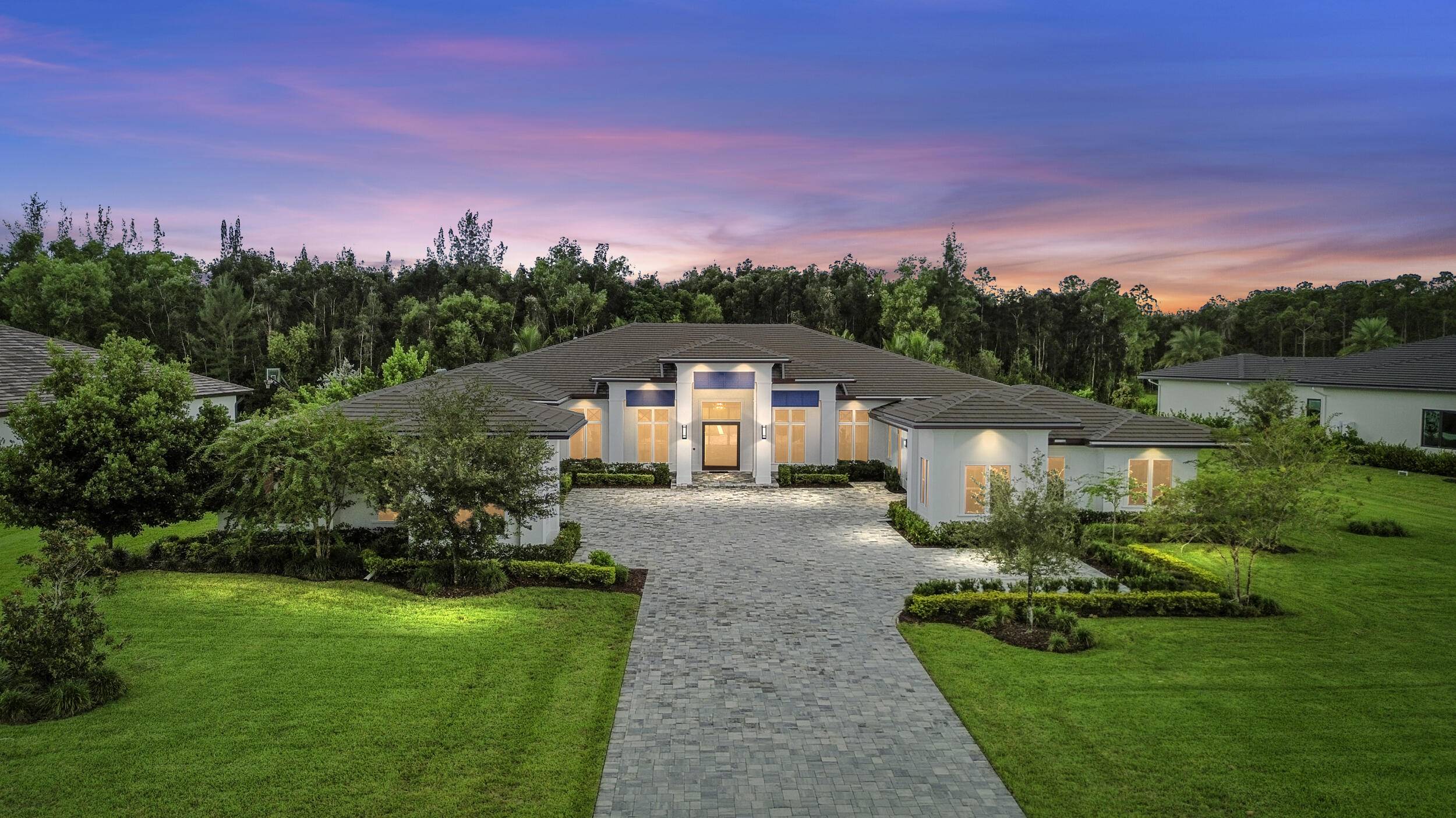 Coastal vibes abound in this newer transitional approx.