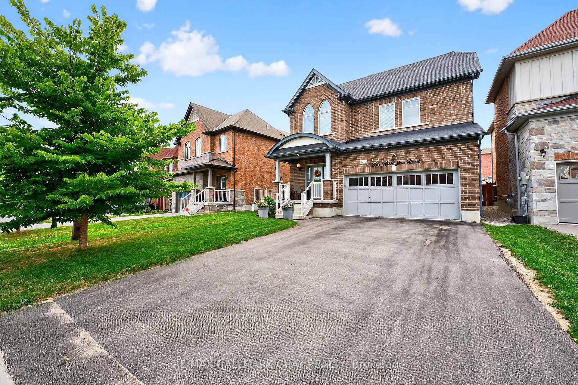 WELCOME TO THIS BEAUTIFUL, 4 BEDROOM, 3 BATHROOM, FULLY DETACHED HOME IN LEFROY !