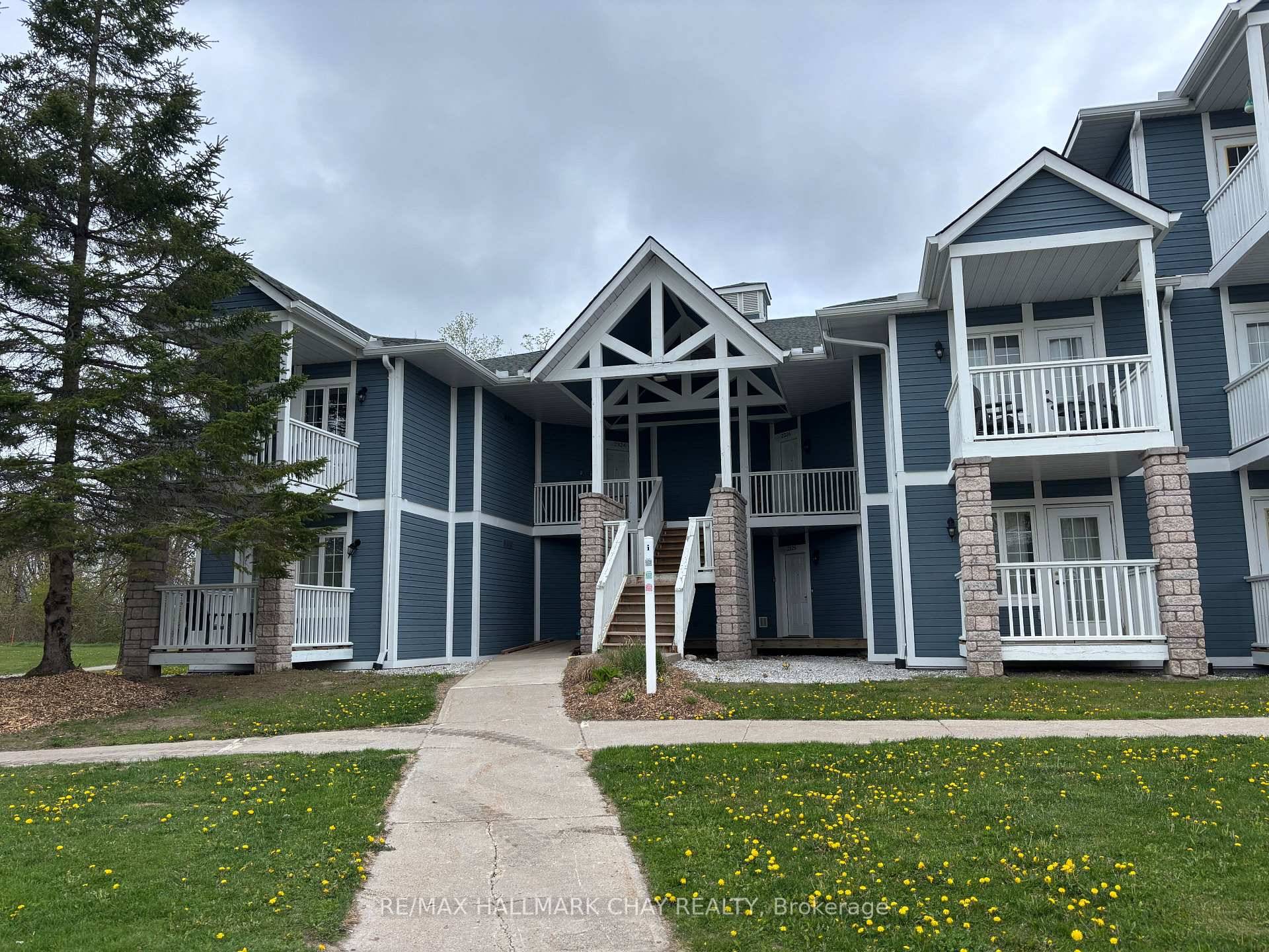 Welcome to 90 Highland Drive, where lifestyle and investment go hand in hand.