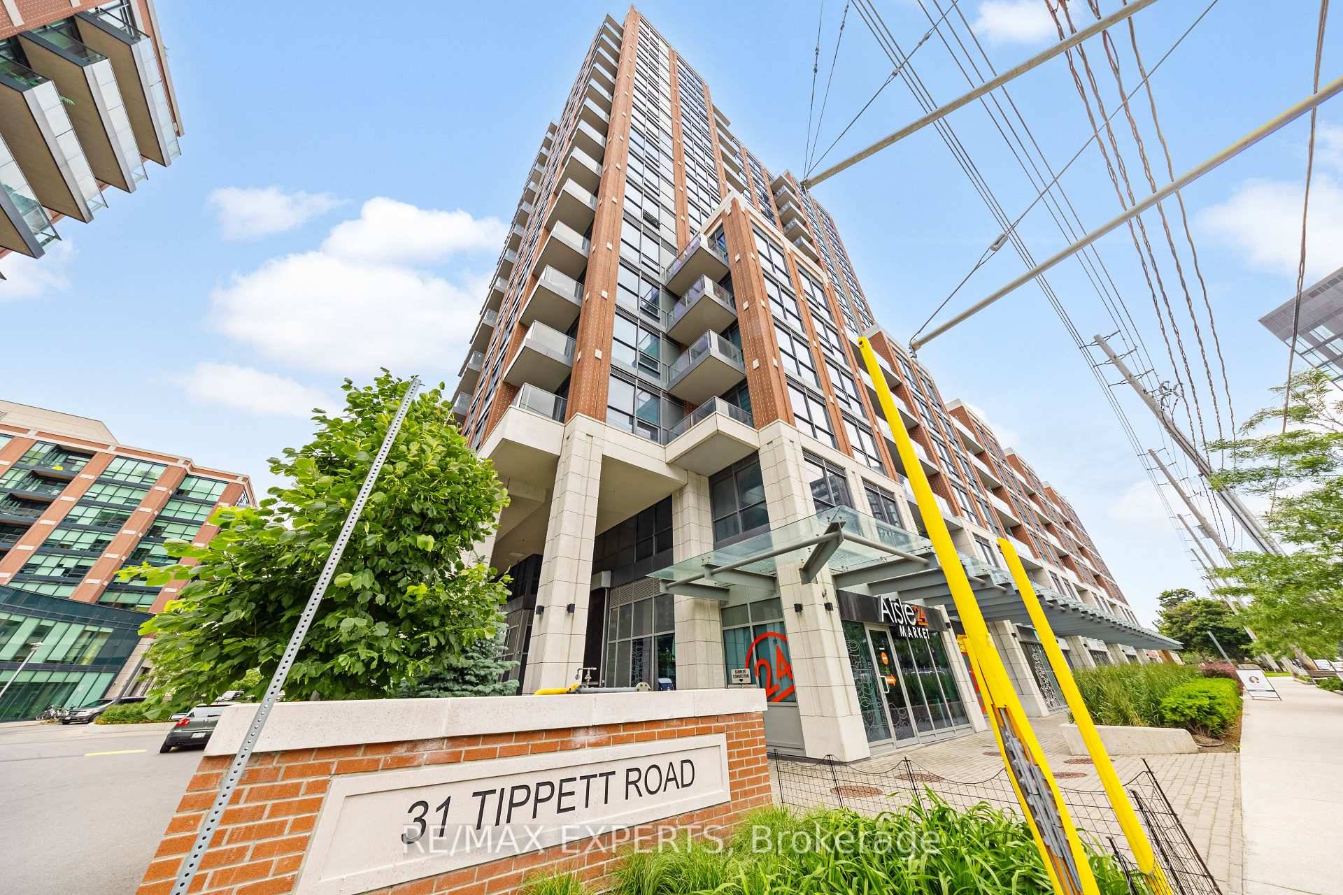 Experience Elevated Urban Living In This Stunning 2 Bedroom, 2 Bathroom Condo Nestled In One Of Toronto's Most Coveted Locations !