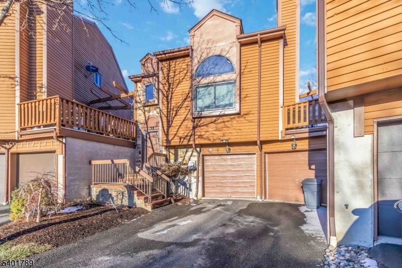 Move in ready condo with new windows.