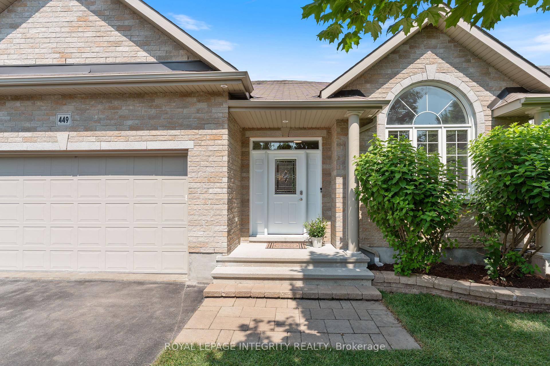 Tucked into the quiet community of Deer Run you will find this spacious bungalow on an elevated lot with walk out basement.