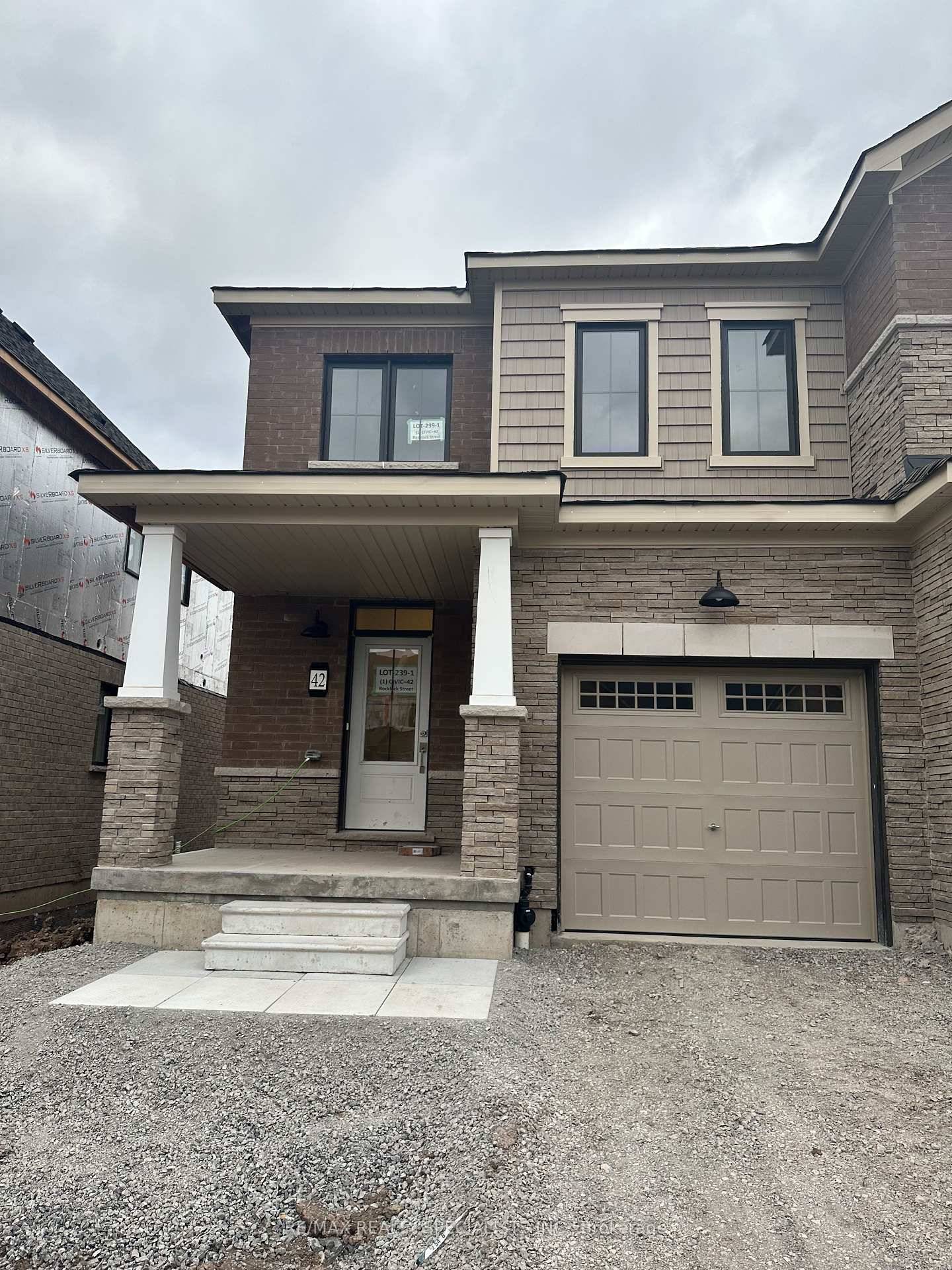 Two Storey End Unit Townhouse property with 3bedrooms and an attached 1 Car Garage Located In A New Dain City Community of Welland.