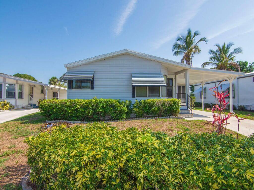 Wonderful Well Maintained Mobile Home in a 55 Community.