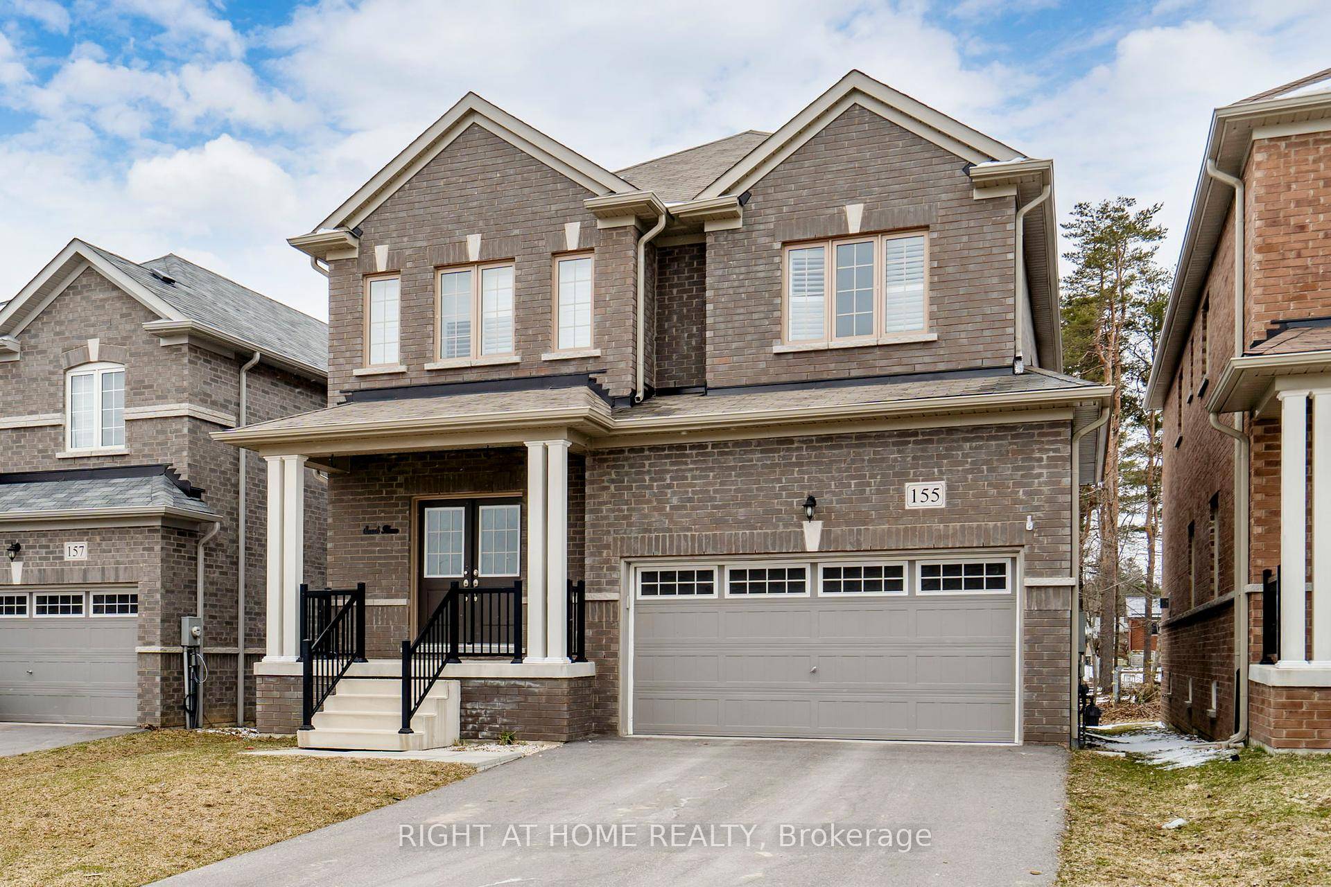Welcome to this 2 storey, fully detached brick home in the heart of Dundalk !