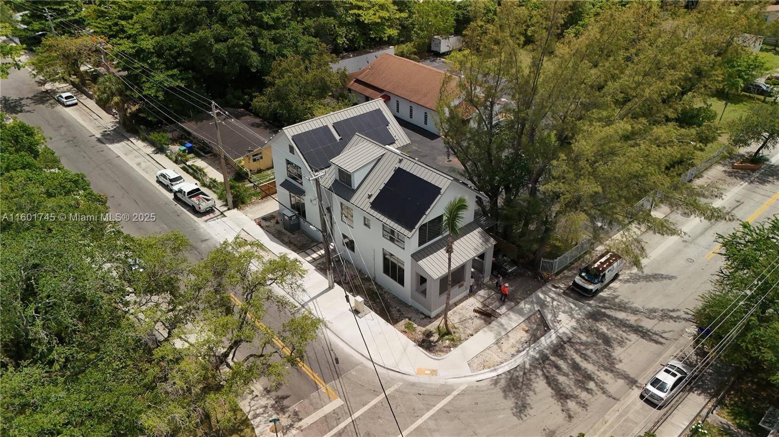 Exclusive Townhome in Coconut Grove Discover 3604 Day Ave, a LEED Gold certified three story townhome offering 2, 200 sq ft of air conditioned space with four bedrooms and two ...