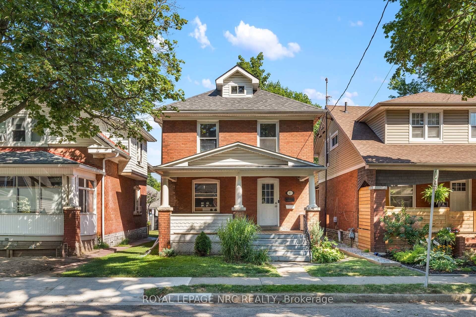 Welcome to 41 Louisa Street A Rarely Offered Legal Duplex !