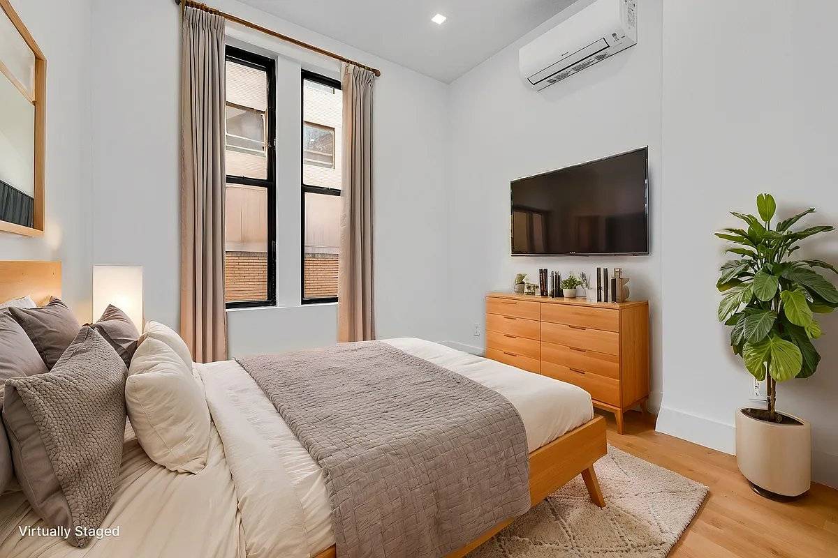 Luxury 2 Bedroom in Hells Kitchen Brand New Renovation !