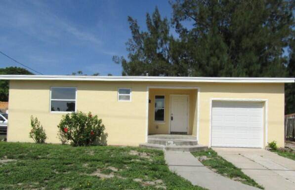 Move in ready 3 bedroom, 2 bath CBS home with 1, 243 sq ft of living space and a 1 car garage in a convenient West Palm Beach location.