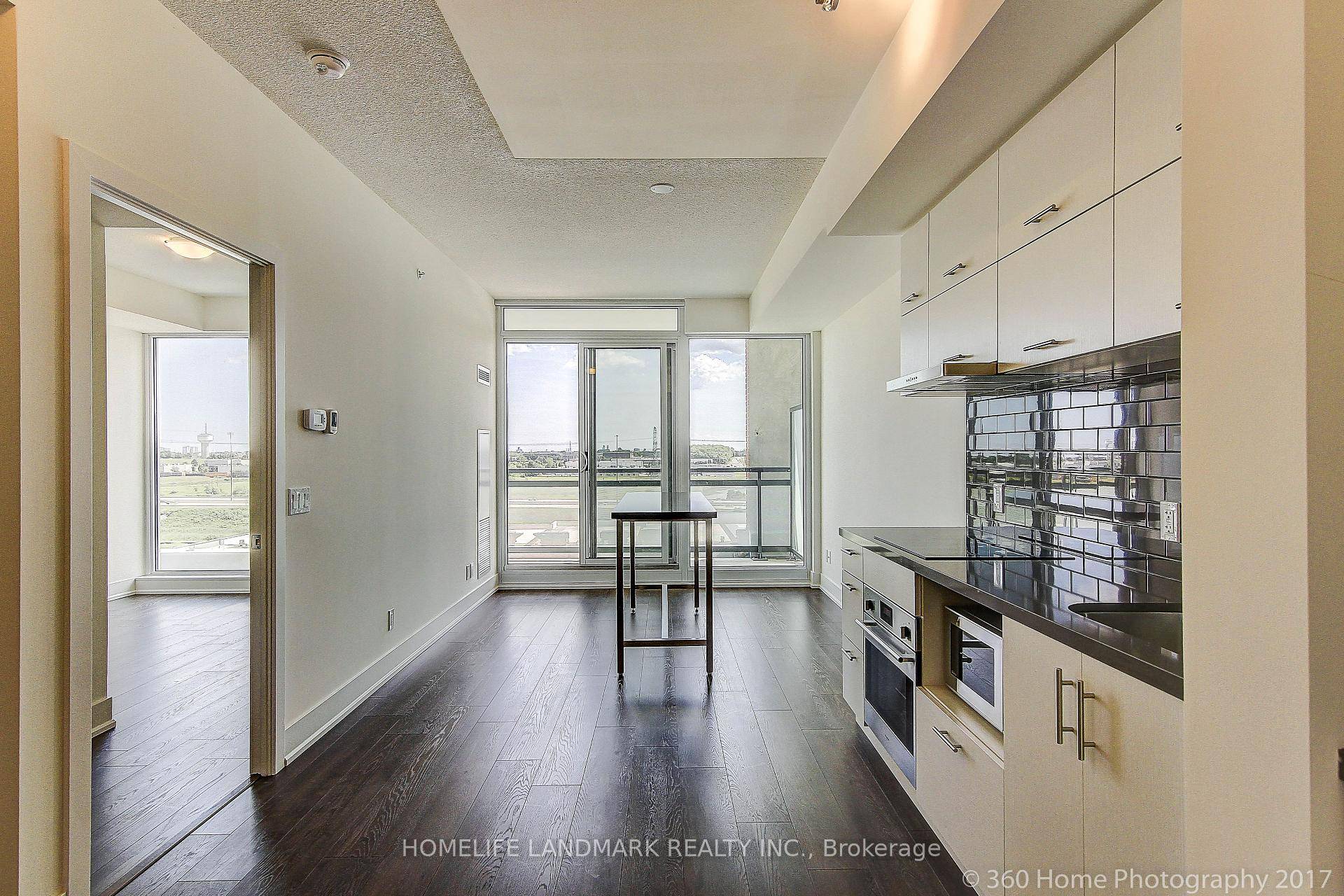 Well taken care of 1 1 Bedroom Plus A Large Den In Downtown Markham.