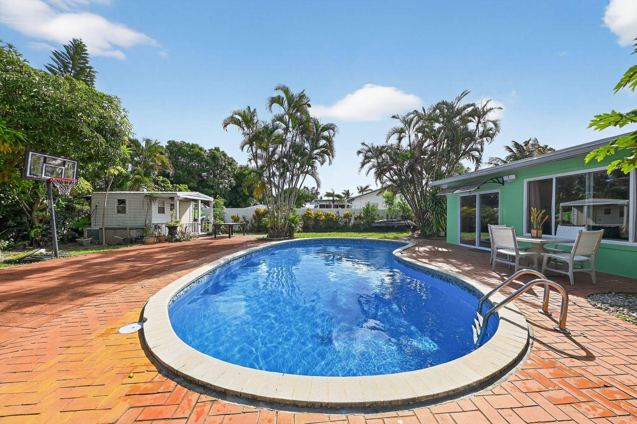 Welcome to this beautifully renovated and fully furnished 3 bedroom, 2 bathroom home for lease, nestled on a quiet cul de sac in Jupiter.