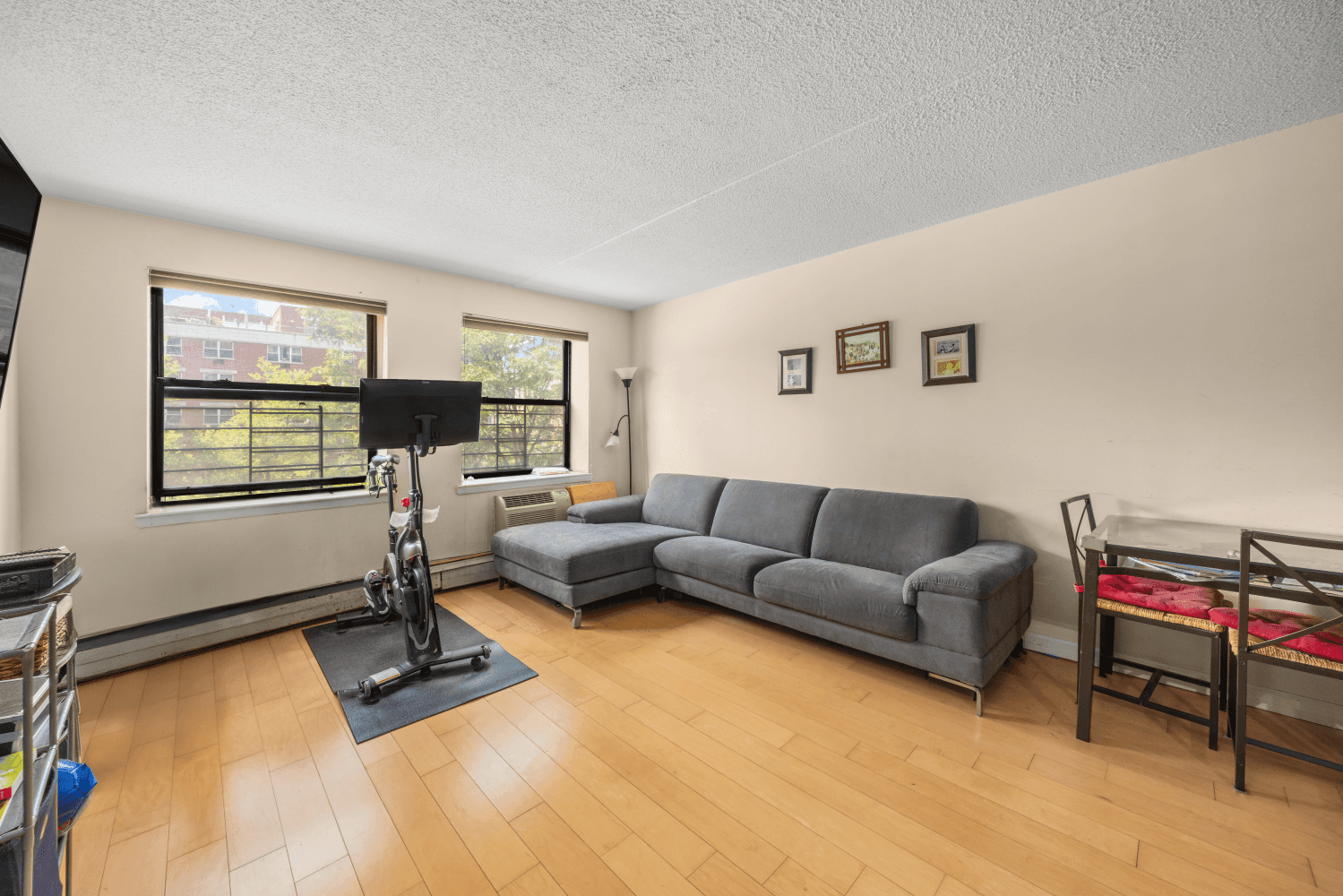Spacious 3 Bedroom at The Renaissance 130 Lenox Ave, 218 Welcome to Residence 218 a rarely available three bedroom, two bathroom home at The Renaissance, one of Central Harlem's most ...