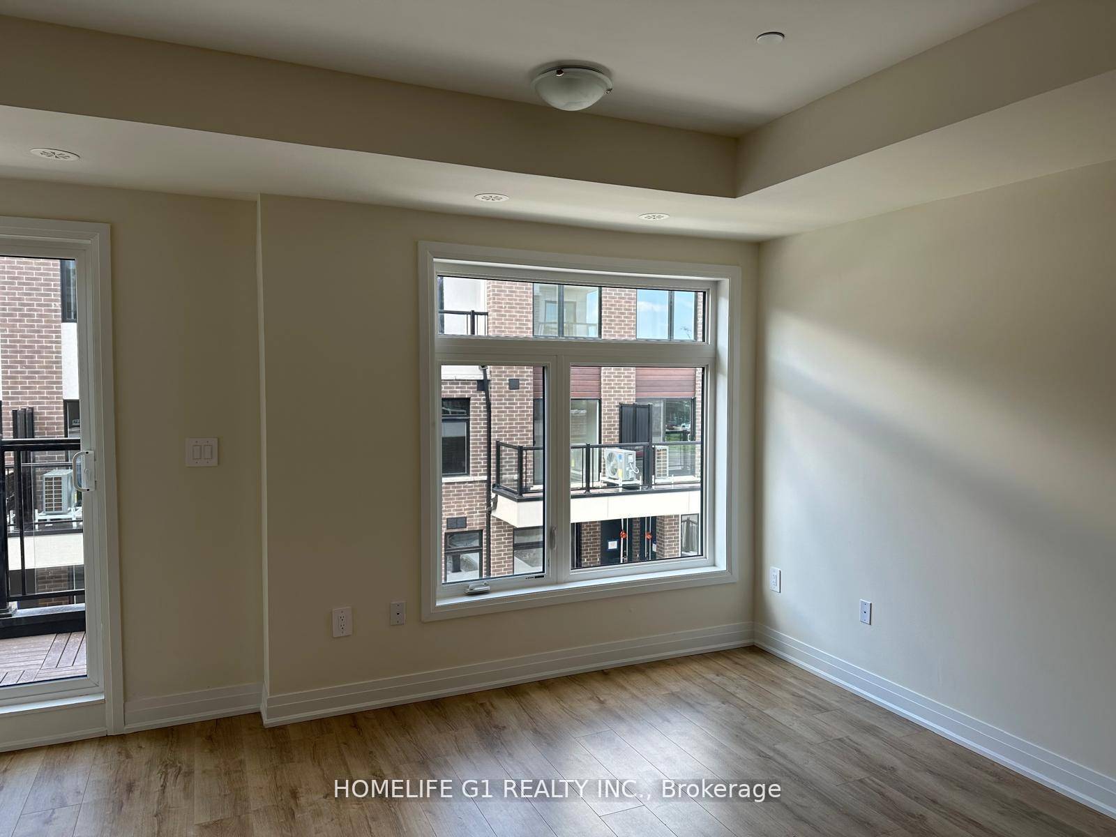 Spacious 2bed 2. 5bath townhouse available for lease.