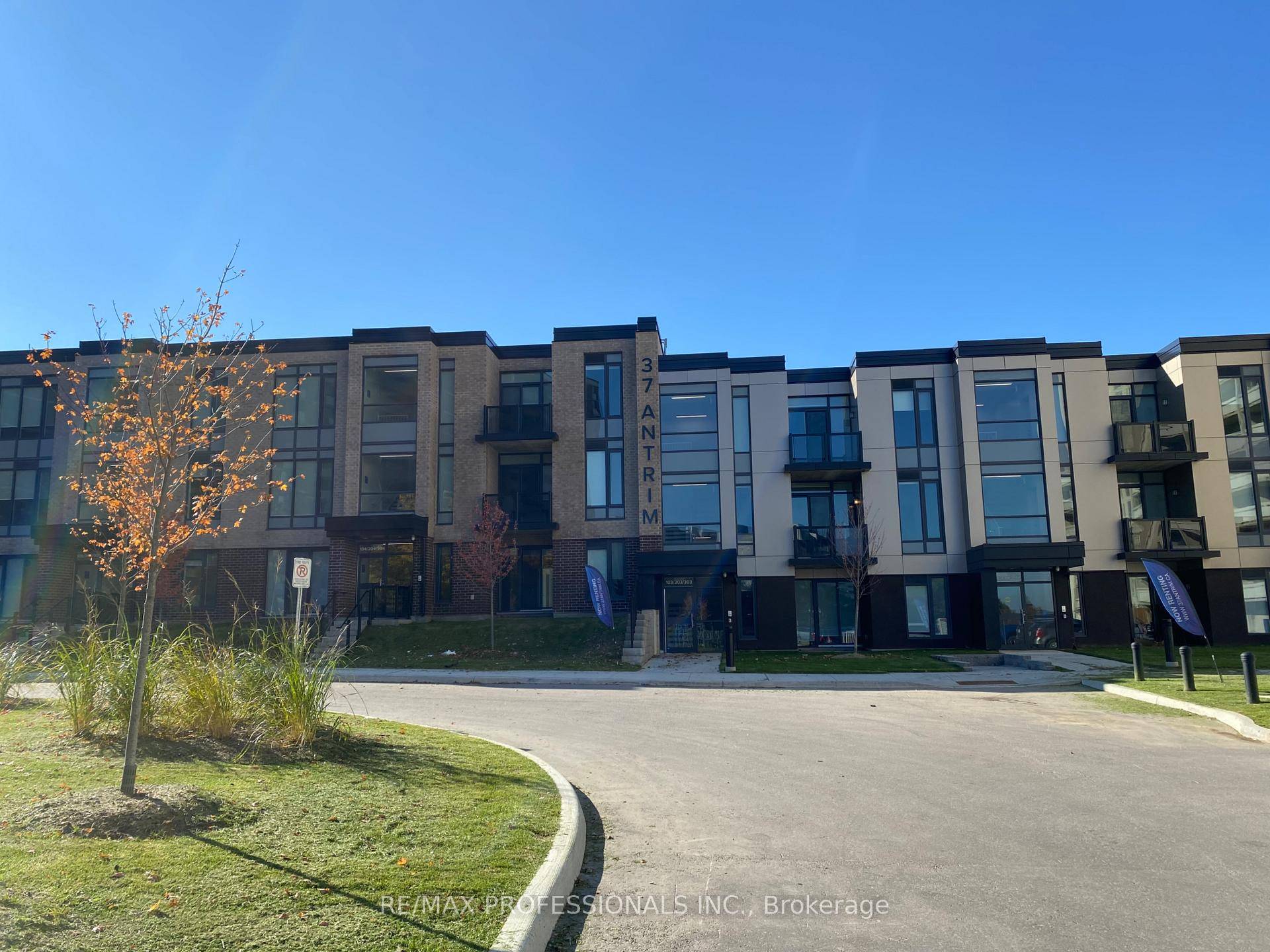 Welcome to 37 Antrim Crescent rental suites !