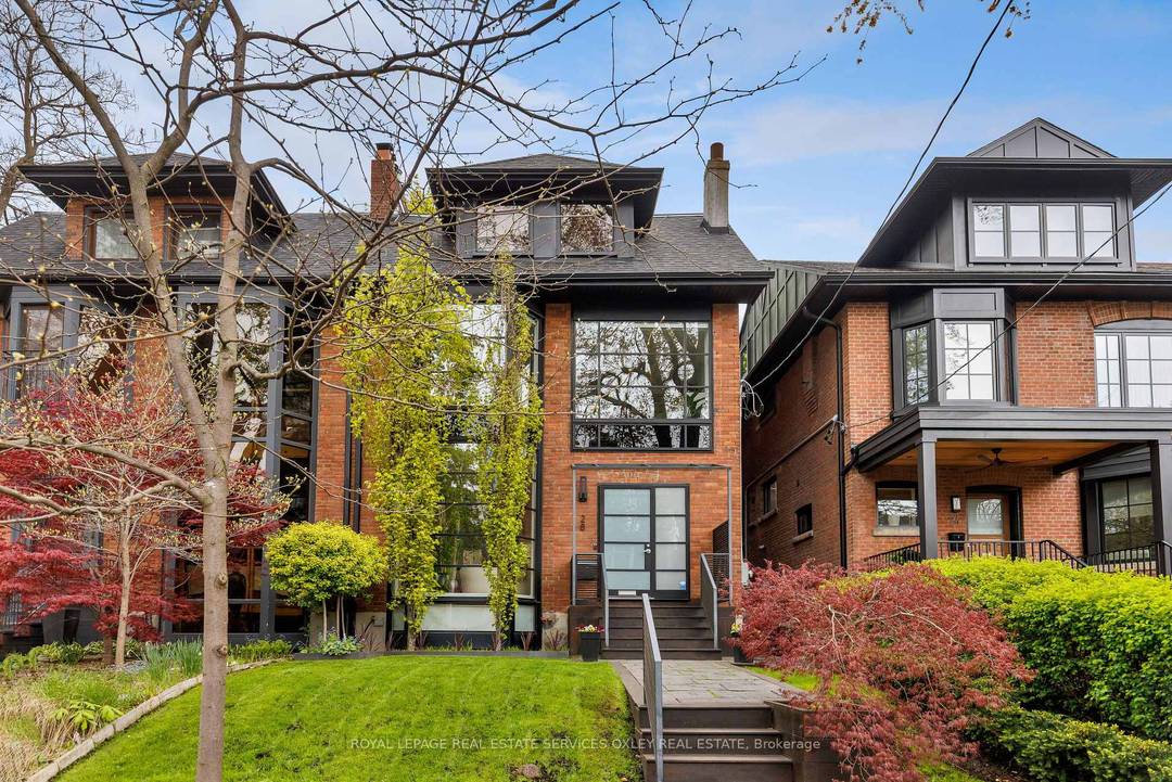 Welcome to 28 Roxborough St W, steps to Yonge St, on a rare 27x151 ft deep lot w coveted 3 car garage.