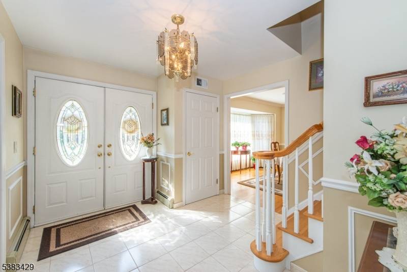 Impeccably maintained and immaculate colonial on one of the nicest cul de sacs in town !