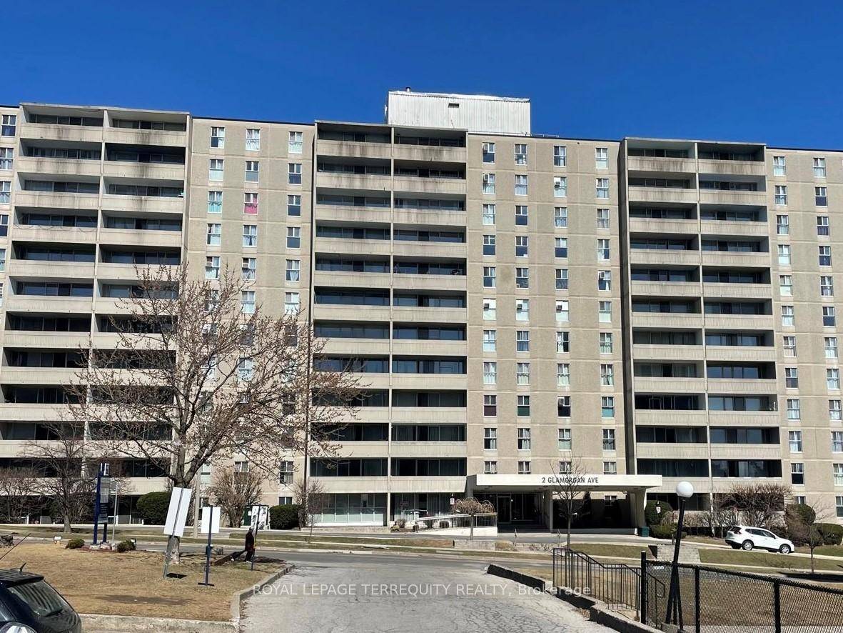 Fully updated prime south facing sunny high floor large unit with underground parking.