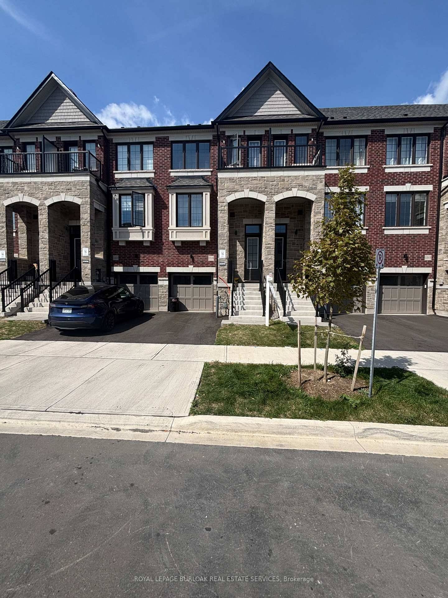 Luxury living meets everyday convenience in this stunning 4 bedroom, 4 bathroom Oakville townhome.