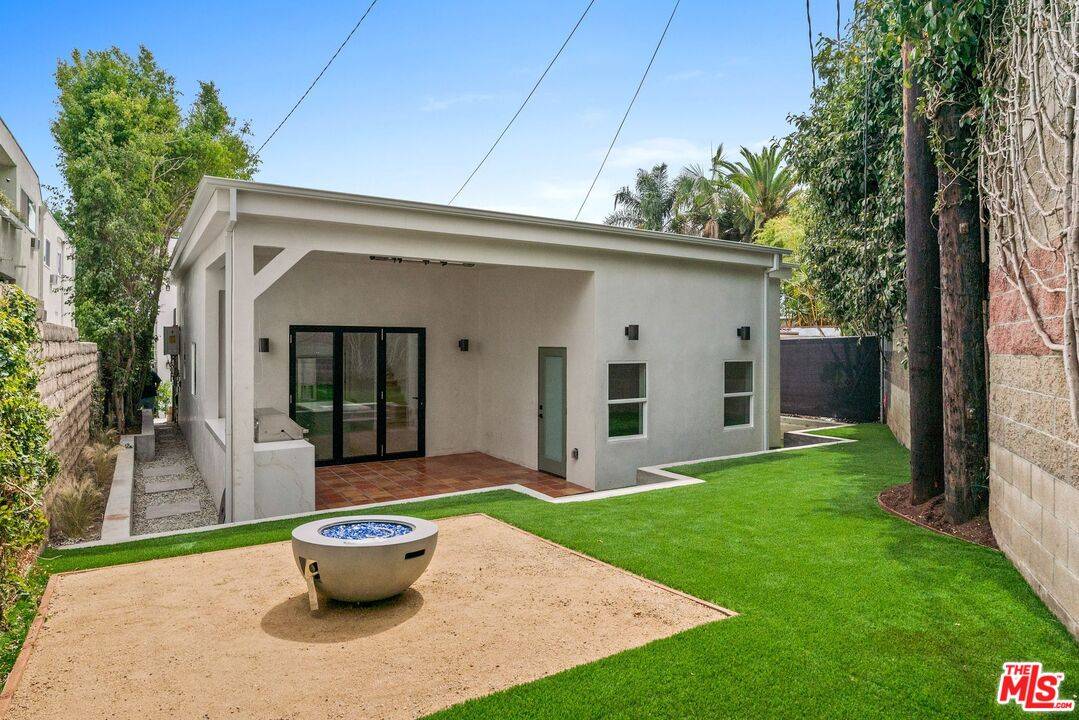 8589  Rugby Dr 3BR Sunset Strip La