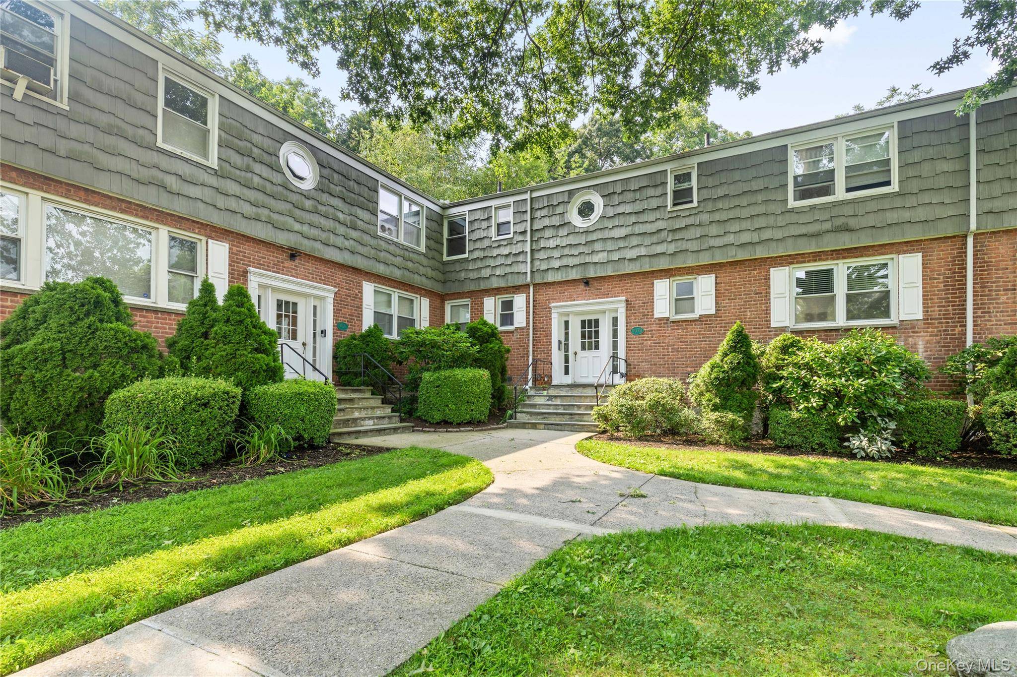 Discover the perfect blend of comfort and convenience in this spacious one bedroom condo, quietly tucked away in a picturesque garden courtyard.