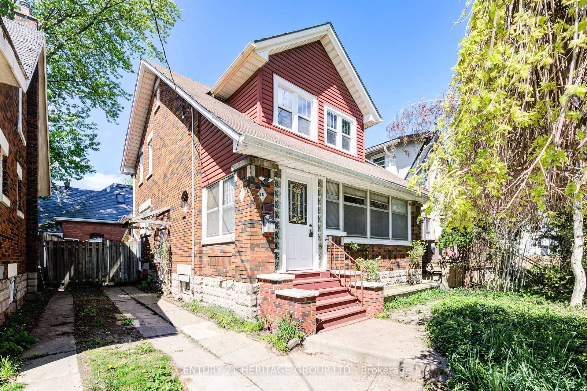 Great opportunity for first time home buyers and investors in a highly sought afterlocationjust minutes from Downtown, Fanshawe College, Western University, and steps from a busstop for easy commuting.