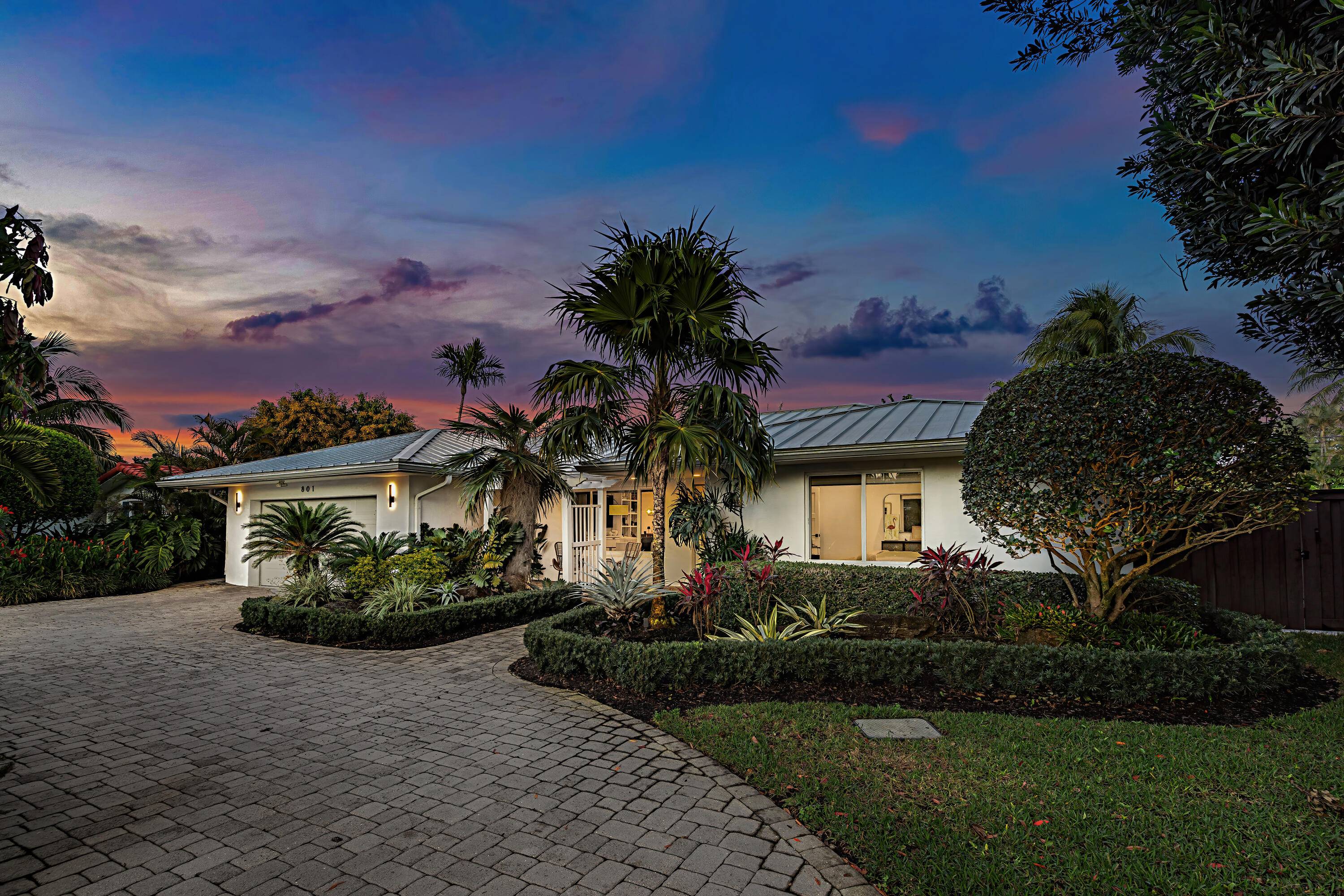 Discover the epitome of Lake Ida living w this gorgeous transitional coastal gem.