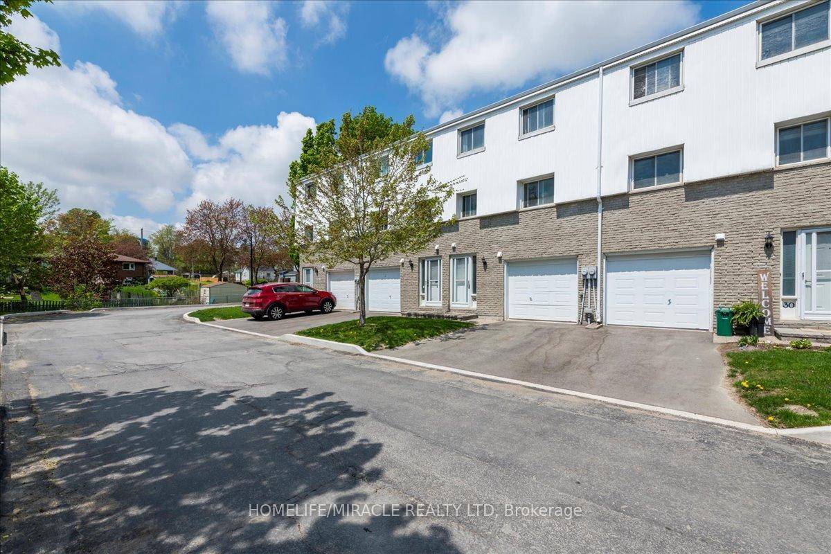 This meticulously cared for townhouse is ready for immediate move in, offering a fantastic opportunity for first time buyers !
