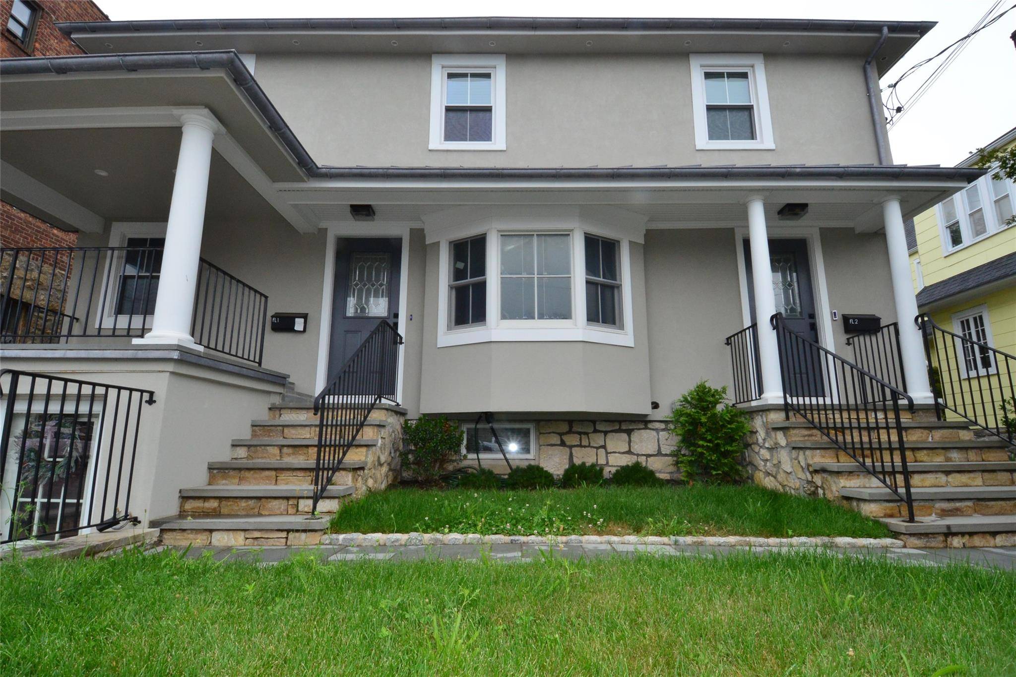 ALL BRAND NEW CONSTRUCTION, BRIGHT and SPACIOUS, OPEN CONCEPT TWO BEDROOM, TWO FULL BATH unit with ULTRA MODERN KITCHEN WITH STAINLESS STEEL APPLIANCES QUARTZ COUNTERS with BAR AREA under counter ...