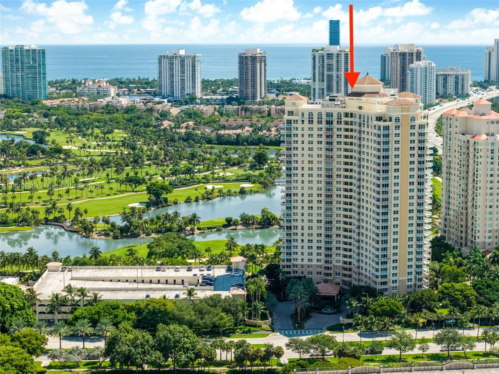 Beautiful 1 bedroom, 1 bath residence with panoramic views of the Aventura skyline amp ; Aventura Mall.