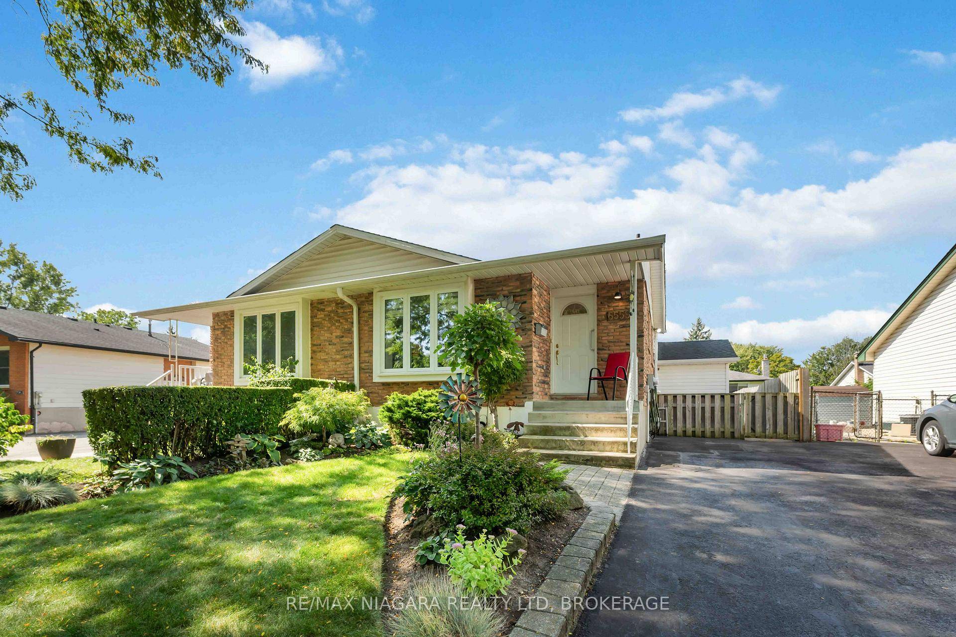 West End Charm with Modern Comfort !