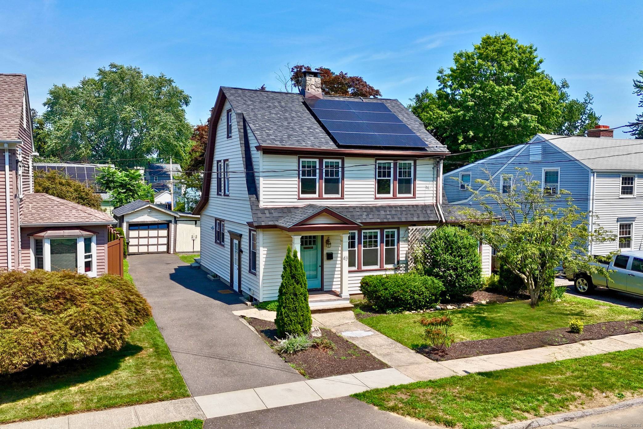 Welcome to The Gem on Judson a 3 bedroom stunner that doesn't just shine, it runs on sunshine.