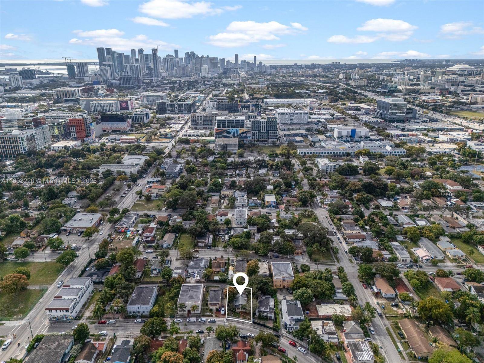 Development opportunity in a vibrant neighborhood Prime Investment potential.