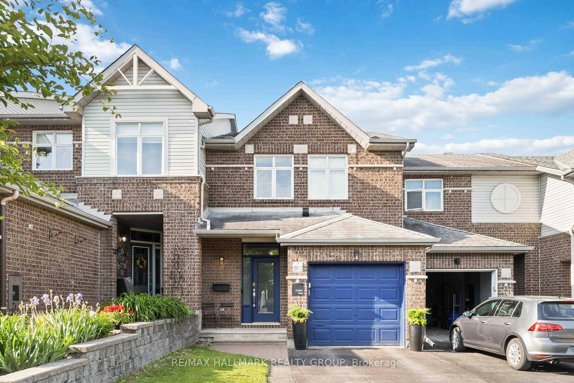 Welcome to 41 Kimberwick Drive !