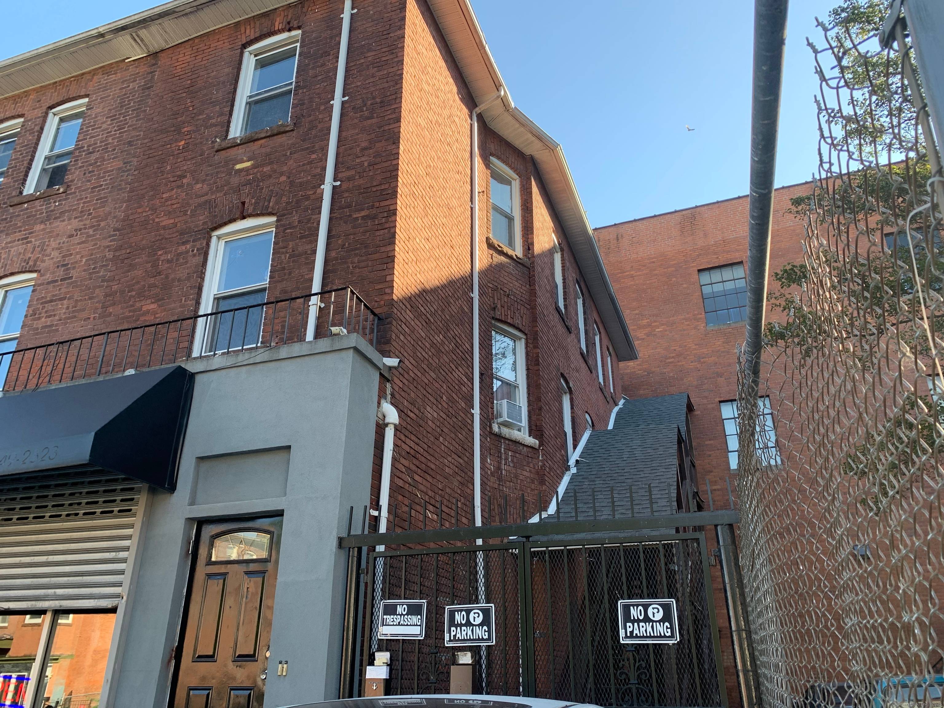 Prime Investment Opportunity in Hartford's Frog Hollow Neighborhood !