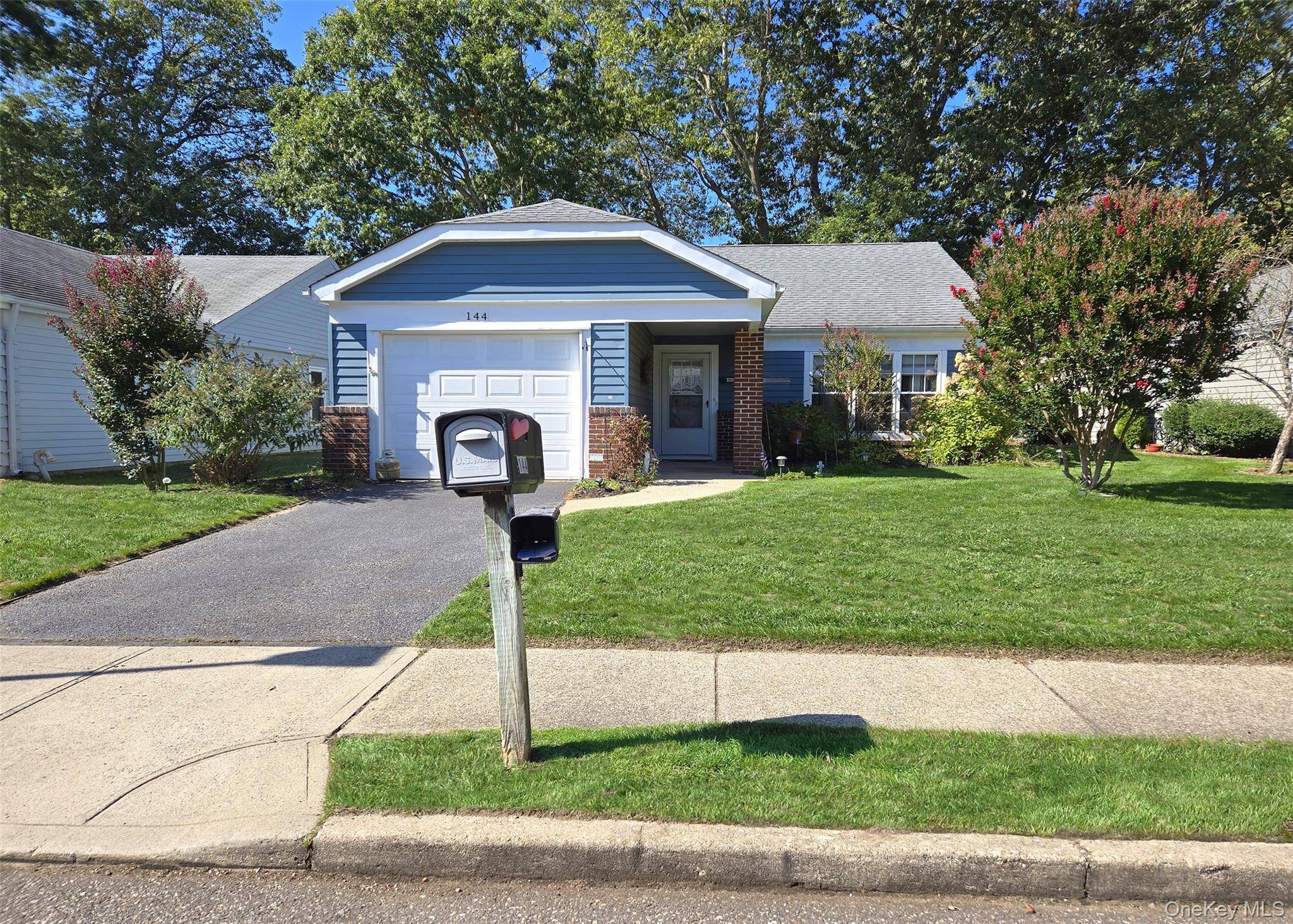 Welcome to 144 Edinburgh Drive in Ridge Bright amp ; Sunny Ranch in Leisure Knoll Spacious Open Floor Plan Eat In Kitchen, Living Room, New Carpeting, Updated S S Appliances, ...