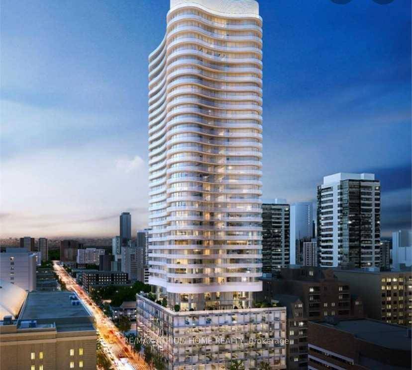 Luxury Stanley Condos, Bright Functional Layout With A Modern Built In Kitchen, Qaurtz Countertops.