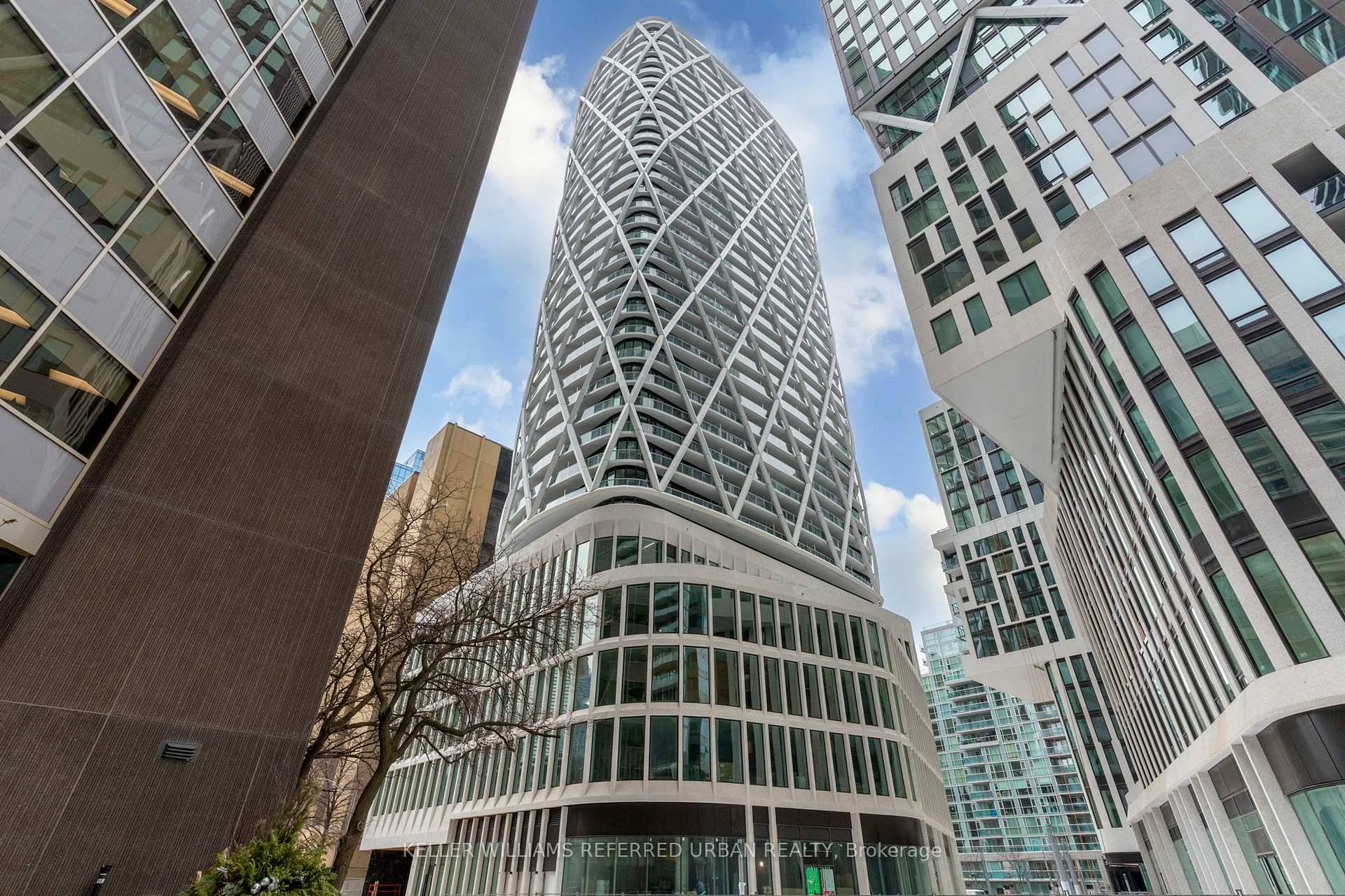 Welcome To 230 Simcoe Street, Unit 2813 !