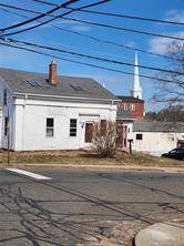 Unique opportunity to own your own commercial space8corner lot lot size 88'x70' 1602 square feet