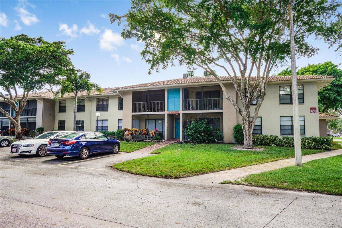 Experience the best of Boynton Beach living in this beautifully renovated 2 bedroom, 2 bathroom condo, located in the exclusive gated community of Bent Tree Gardens West.