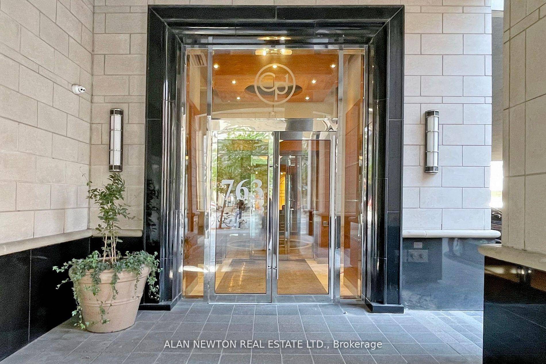 VERY MOTIVATED SELLER Location, Location, Location !