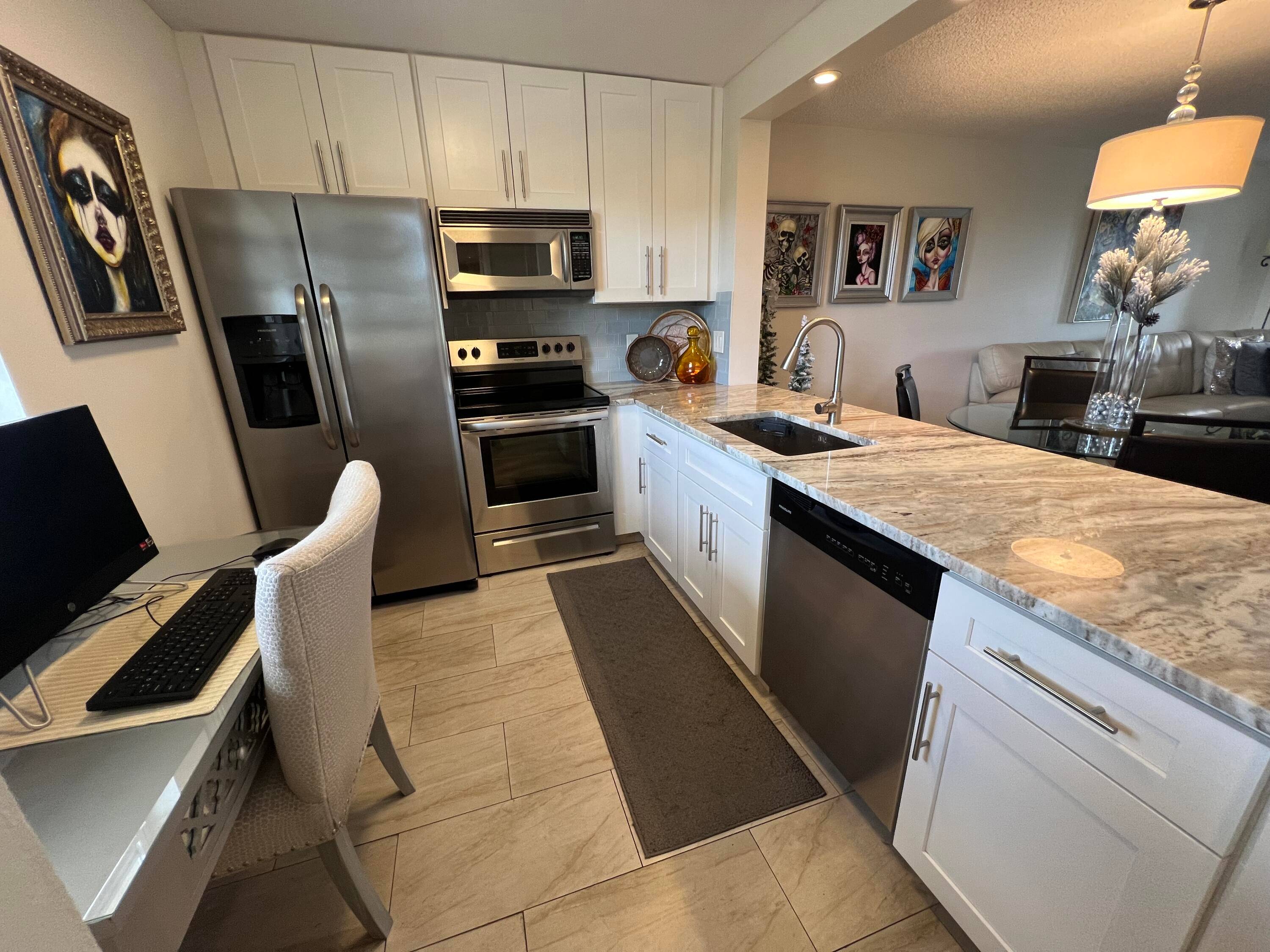 A must see ! This immaculate 1 Bedroom and 1.