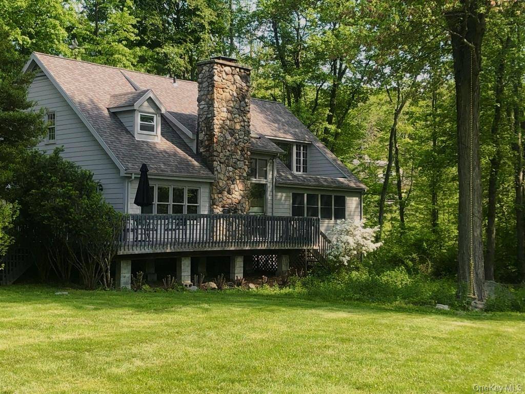 Opportunities like this are hard to find in Garrison a spacious, private four bedroom, two bath guest house just minutes from the train station, set on beautiful grounds with a ...